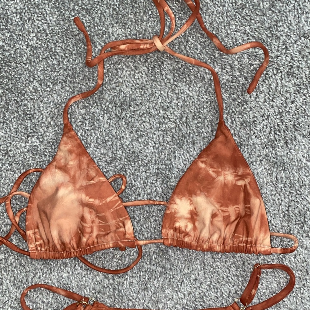 Bikini Set - Picture 3 of 4